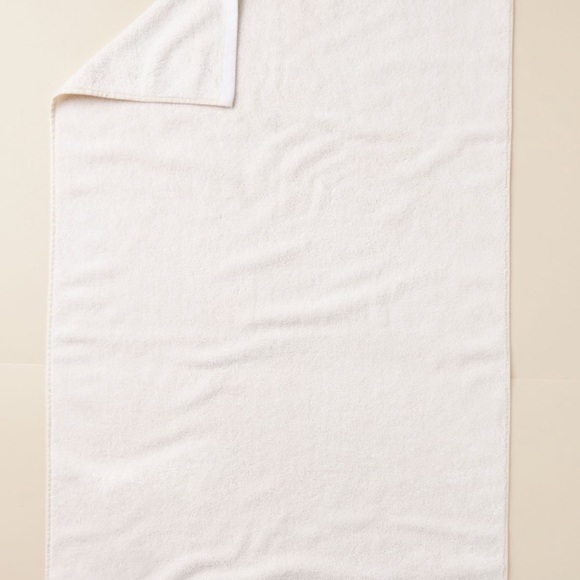 NEW Anthropologie Bramble Bath Towel •• White - Picture 5 of 5